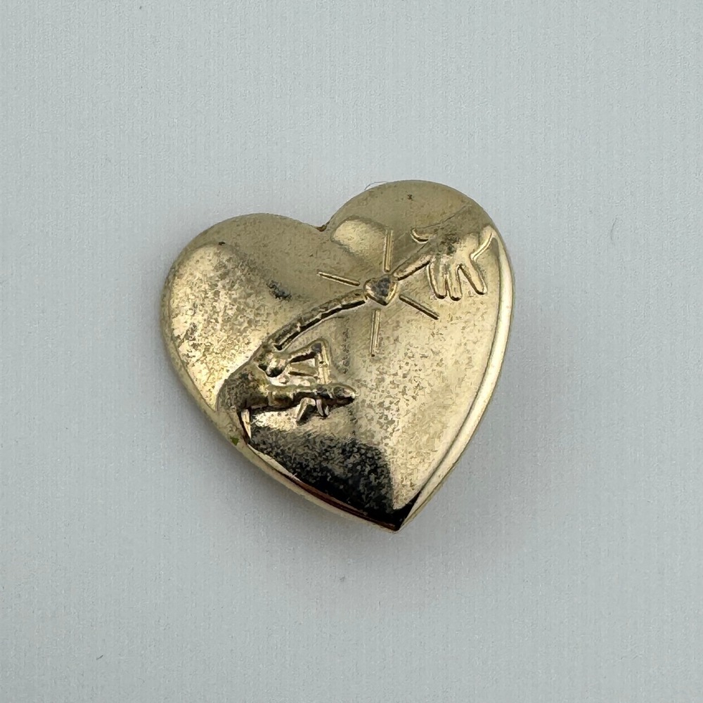 Universal Studios ET Heart Pin Brooch 2004 Variety CC Gold Tone Movie Souvenir